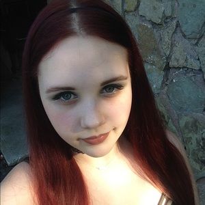 Meet your Posher, Kira